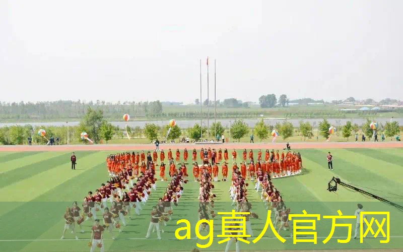 Ag平台官方网站：游戏原画设计动漫全身人物